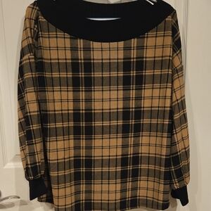 Hailey & Co. Plaid Black and Tan Lightweight Sweater NWOT